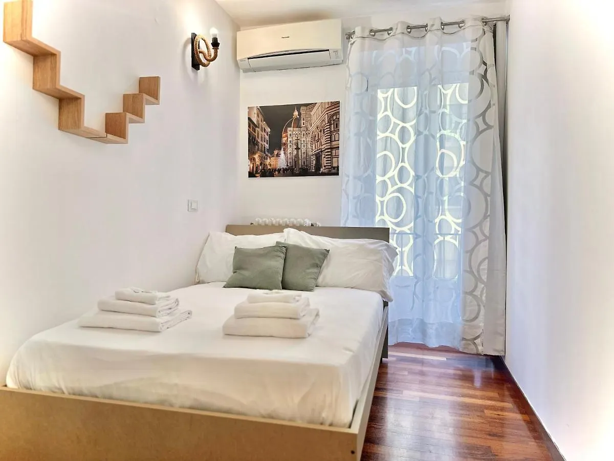 A 2 Passi Dal Duomo Con Parcheggio E 3 Camere Флоренция Италия