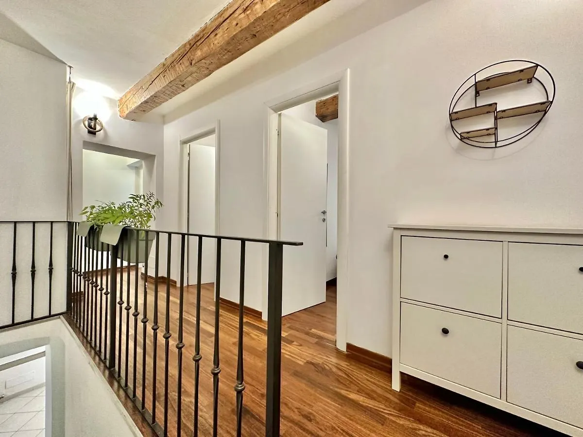 A 2 Passi Dal Duomo Con Parcheggio E 3 Camere Флоренция Италия