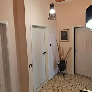 Habitación en casa particular - 20 Min A Piedi Dal Centro, Florencia