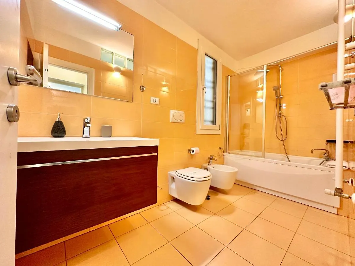 Apartamento A 2 Passi Dal Duomo Con Parcheggio E 3 Camere Florencia